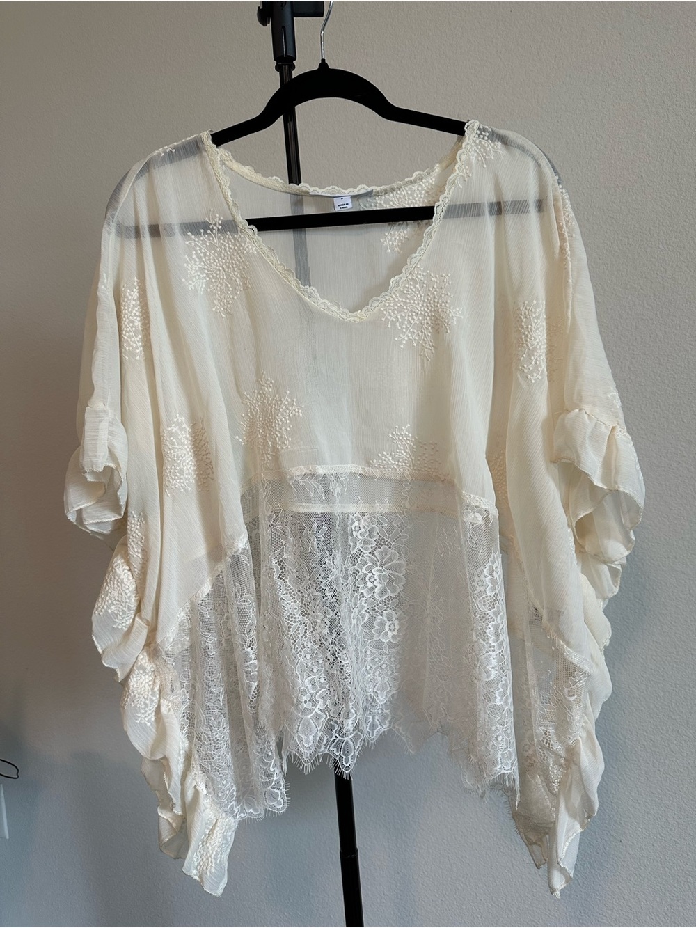 Bohemian Sheer Lace-Trim Tunic Top - Cream